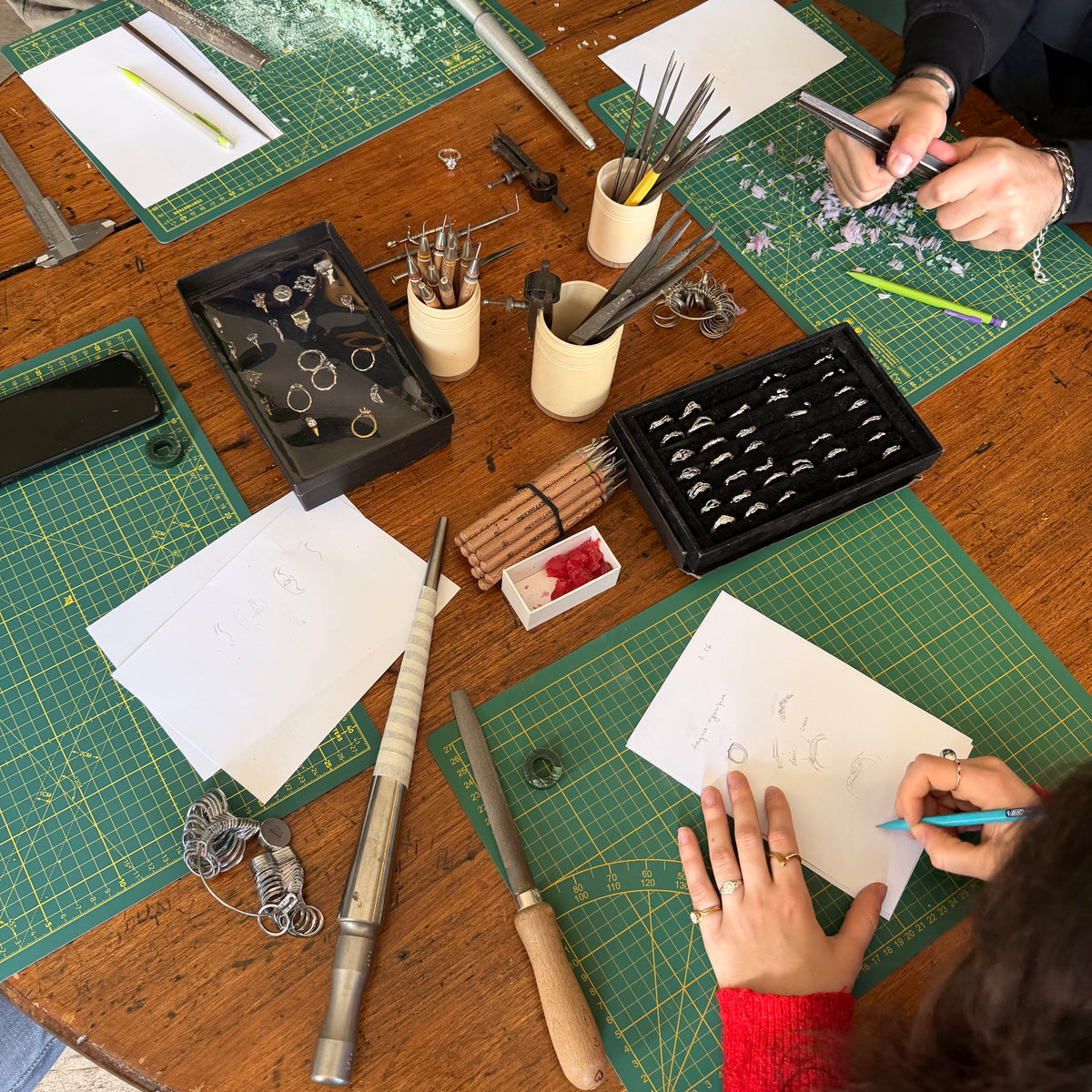 Outils, cires et premier croquis